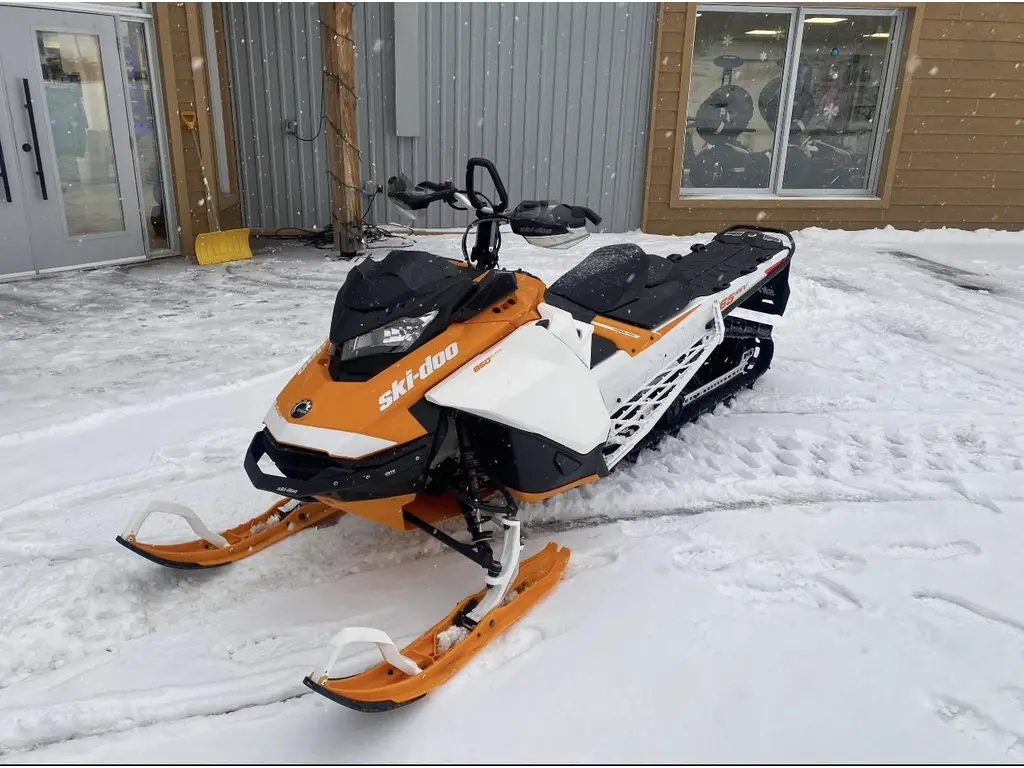 Used 2017 Ski-Doo SUMMIT X 165 in Mont-Laurier - Moto des Ruisseaux