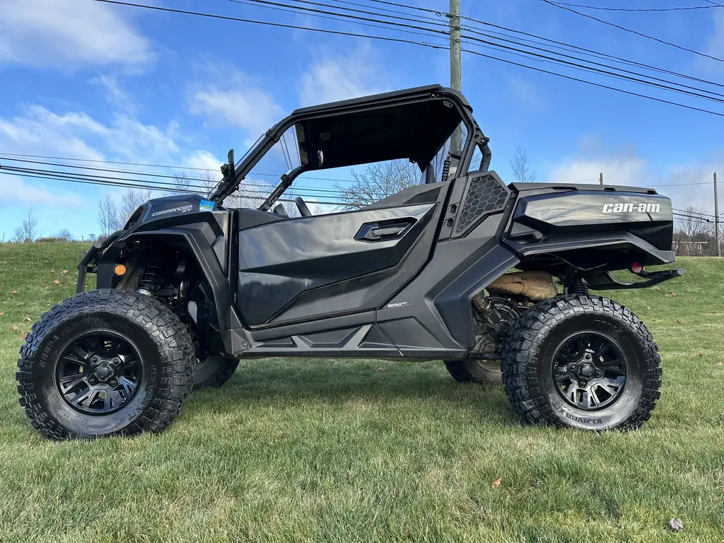 2023 Can-Am Commander XT 1000R