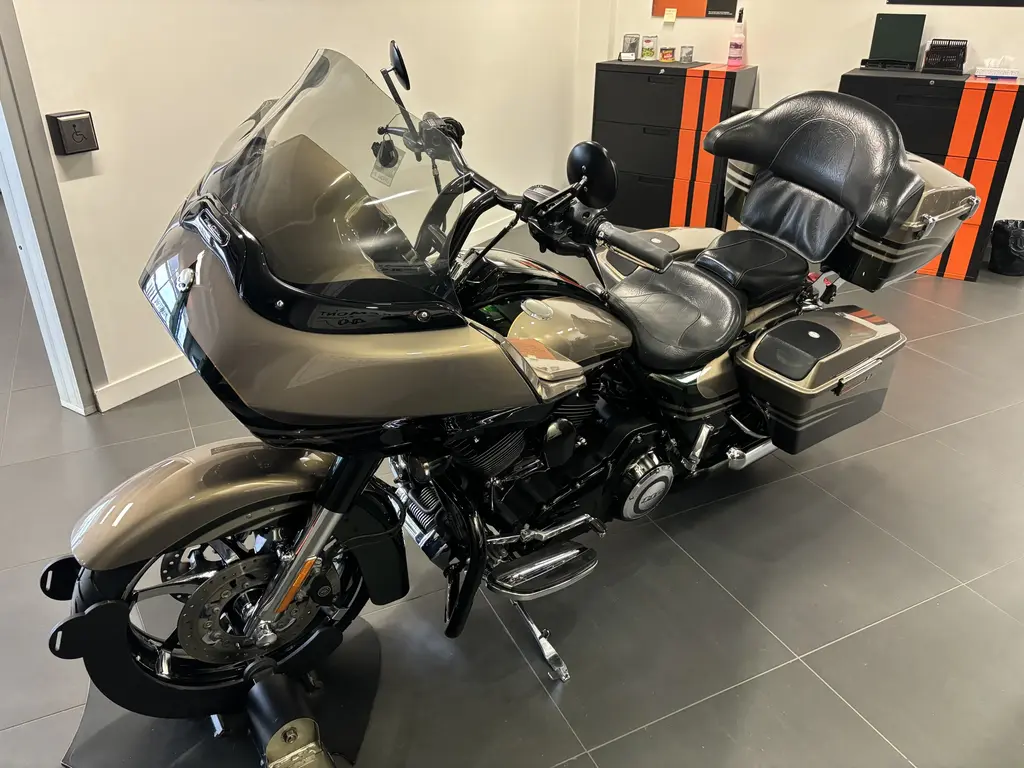 2013 Harley-Davidson CVO Road GlideFLTRXSE