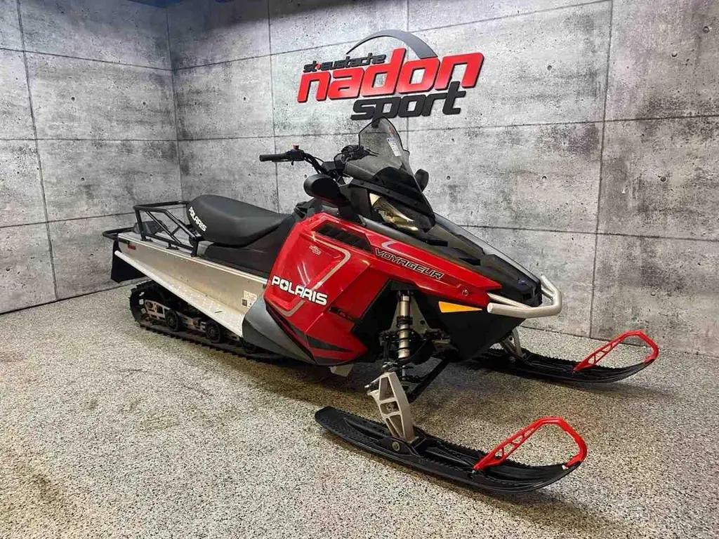 Polaris 550 VOYAGEUR 144 ES 2022