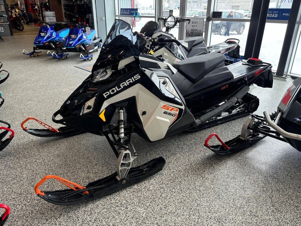 2025 Polaris 650 Indy Sp 137 alt