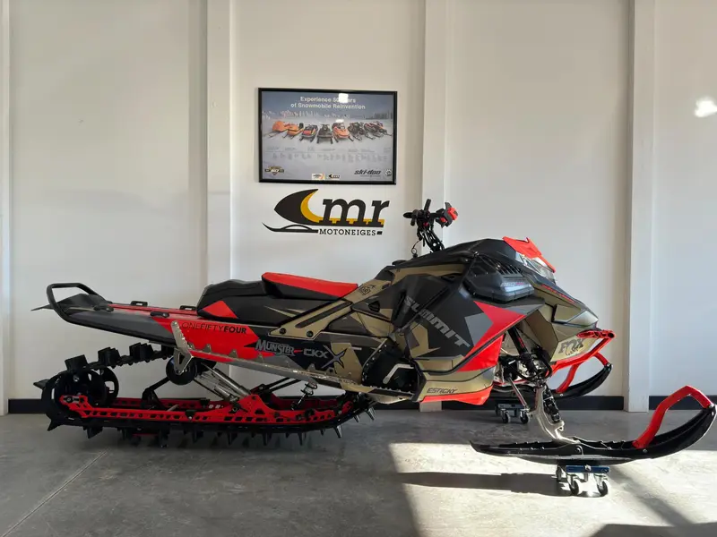 2022 Ski-Doo SUMMIT X EXPERT