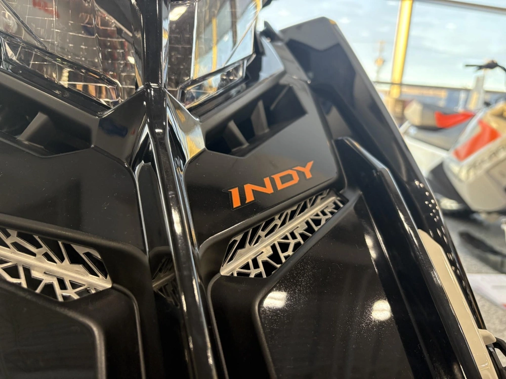 2025 Polaris 650 Indy Sp 137 alt