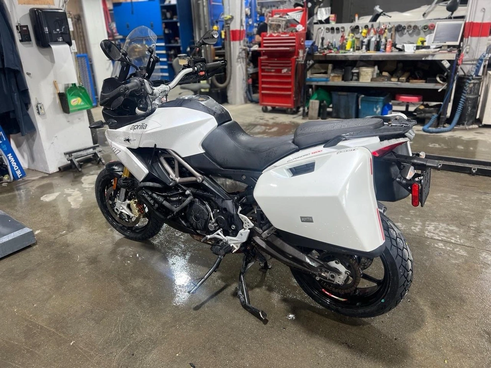 Aprilia Caponord 1200 Travel Pack 2015 alt