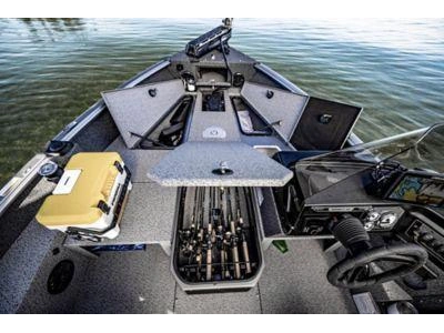 2024 Lund Boat Co 1875 Impact Xs alt