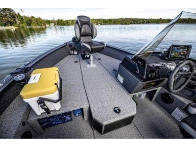 2024 Lund Boat Co 1875 Impact Xs alt