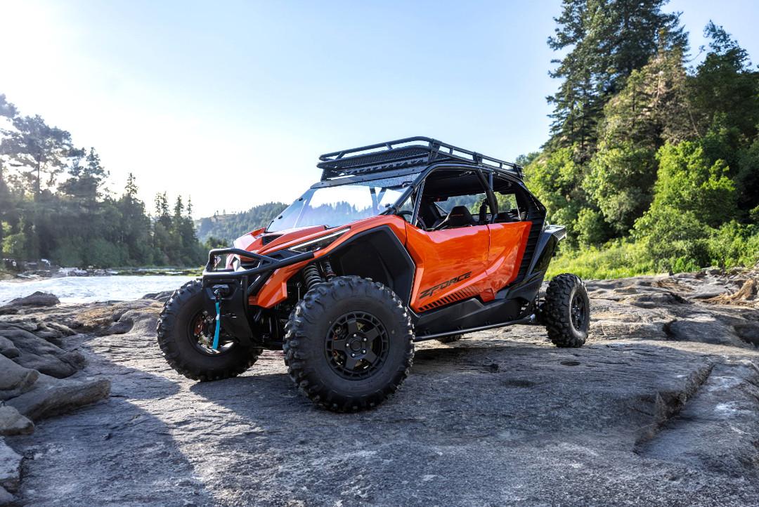 2026 CFMOTO ZFORCE Z10-4 thumbnail 5