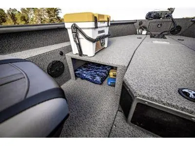 Lund Boat Co 1875 IMPACT XS 2024