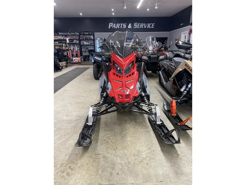 2025 Polaris 2025 Polaris 650 VOYAGEUR 146 ES