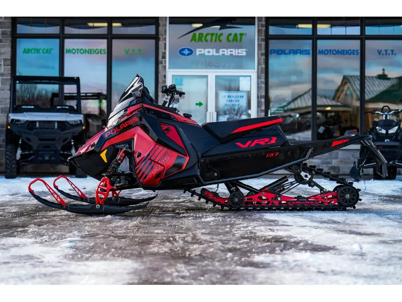 2025 Polaris BOOST INDY VR1 DYNAMIX 137