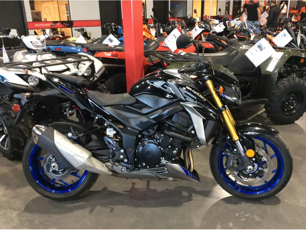 2022 Suzuki GSX-S750