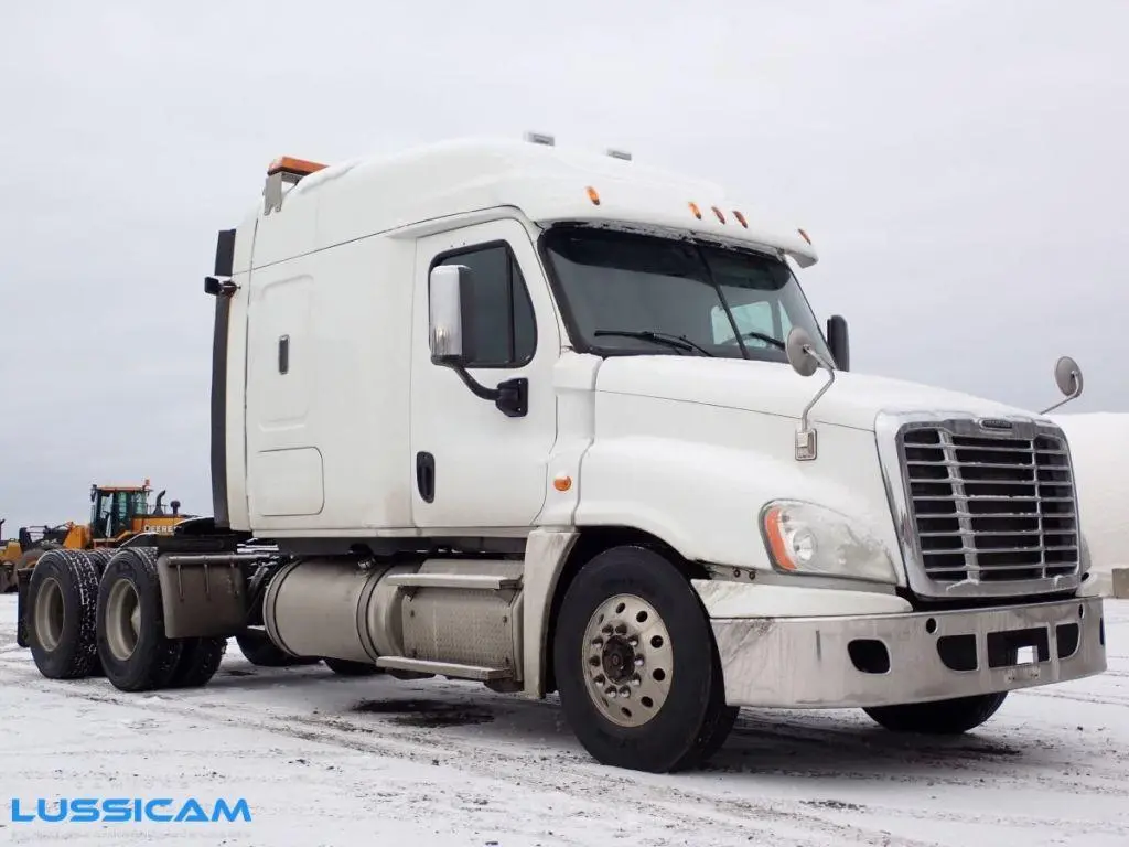 2015 Freightliner CASCADIA