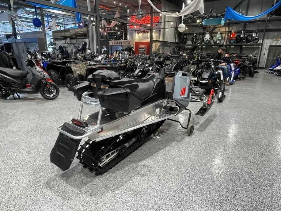 2024 Polaris 550 Voyageur Adventure 144 alt