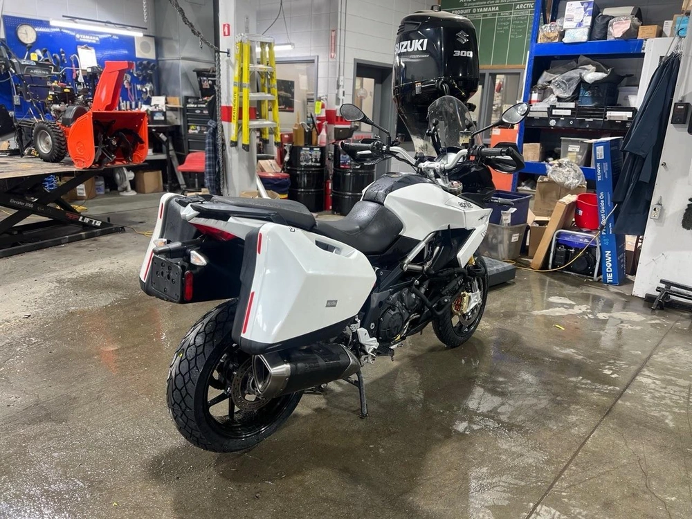 Aprilia Caponord 1200 Travel Pack 2015 alt