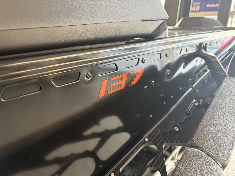 2025 Polaris 650 Indy Sp 137 alt