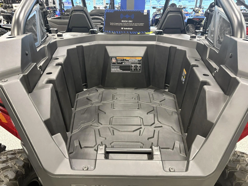 2025 Polaris Razor Pro Xp Premium alt