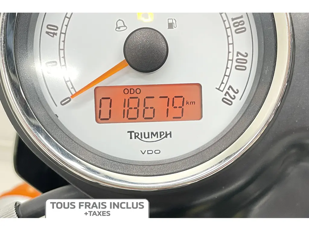 2014 Triumph Thruxton 900 - Frais inclus+Taxes