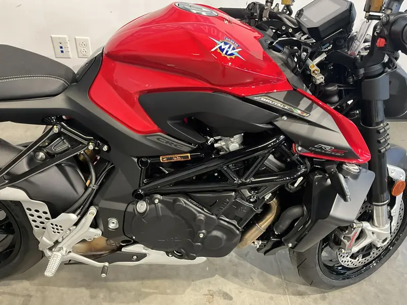 2022 MV Agusta Brutale 1000 RS thumbnail 5