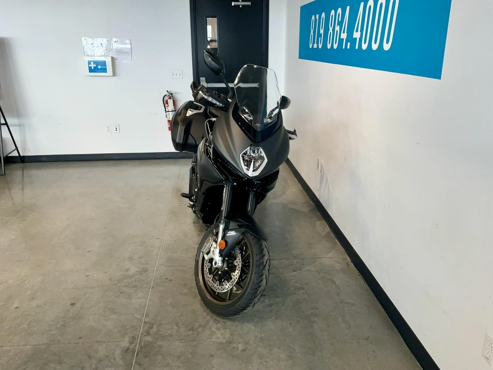 Mv Agusta Turismo Veloce Lusso Scs 2023 alt