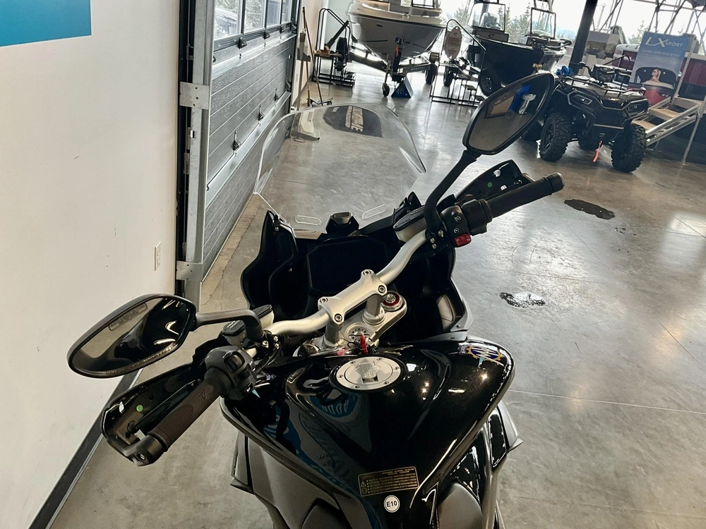 Mv Agusta Turismo Veloce Lusso Scs 2023 alt