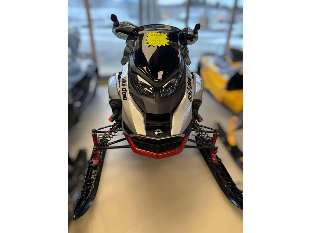 2024 Ski-Doo RENEGADE XRS 900 ACE TR RIPSAW 1.25 ES SMART-SHOX 10.25T - HYPER SILVER - DEMO