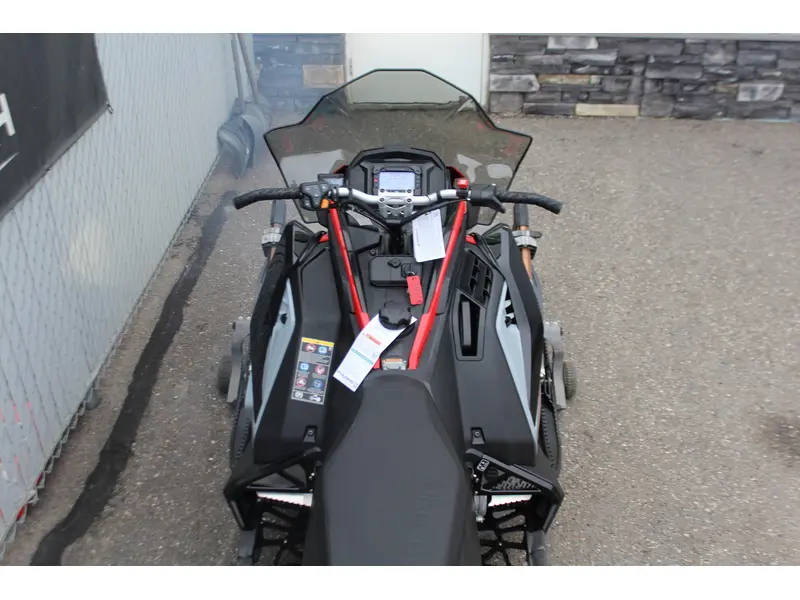 2025 Polaris 650 Voyageur 146