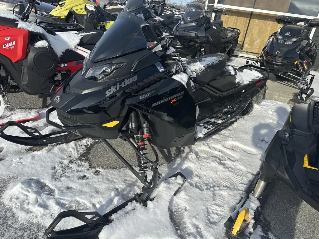 2023 Ski-Doo RENEGADE XRS 850 SMART SHOCKS