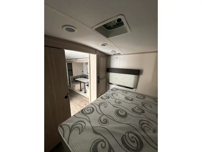 2022 Cruiser RV Shadow cruiser 239RBS