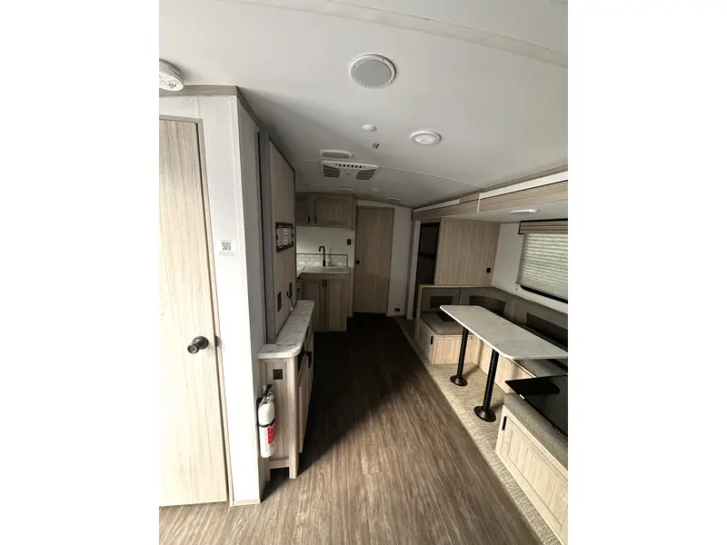2022 Cruiser RV Shadow cruiser 239RBS