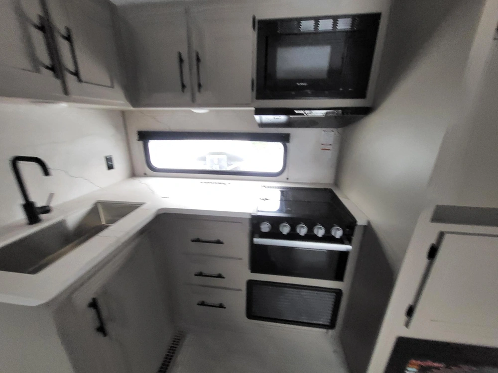 Kz-rv Connect Se C221rbse 2025 alt