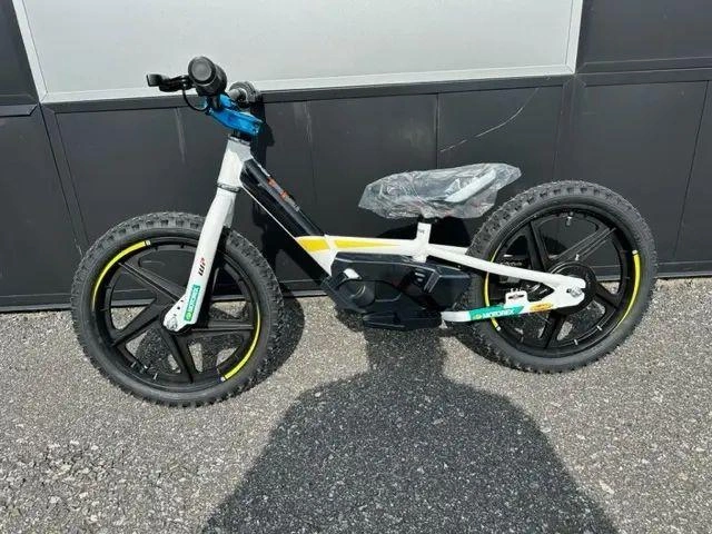 Husqvarna 16e Drive Bl 2024 alt