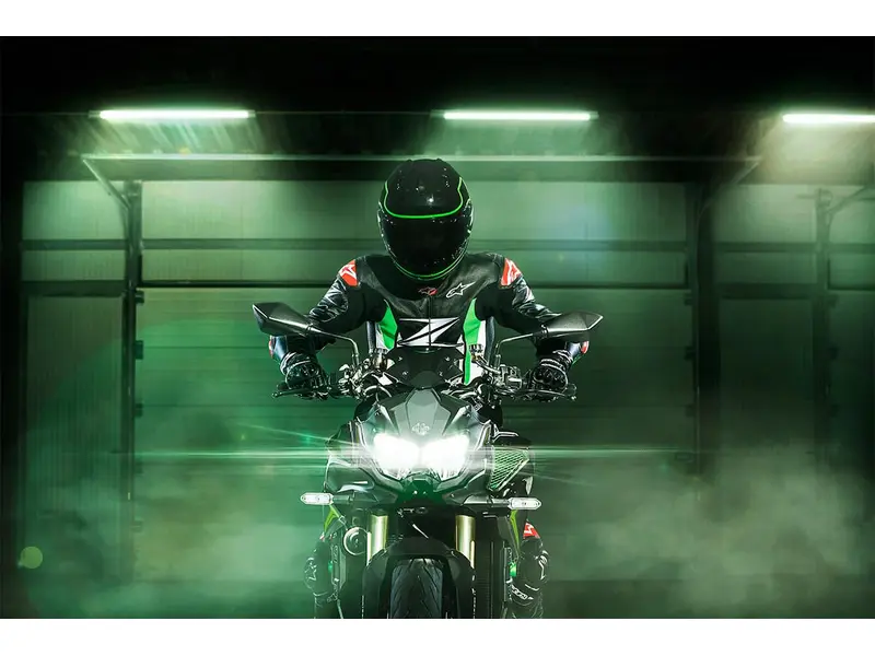 2025 Kawasaki Z H2 SE RESERVE PAR TELEPHONE