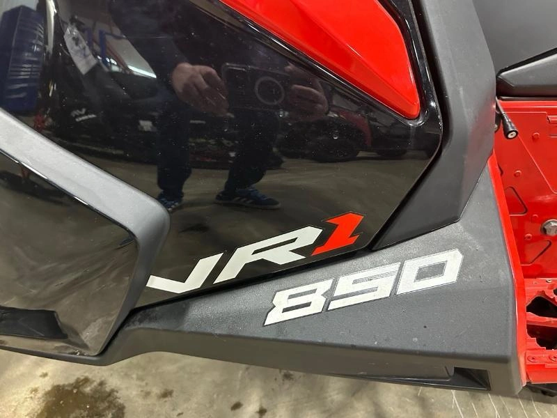 2021 Polaris 850 Indy Vr1 137 alt