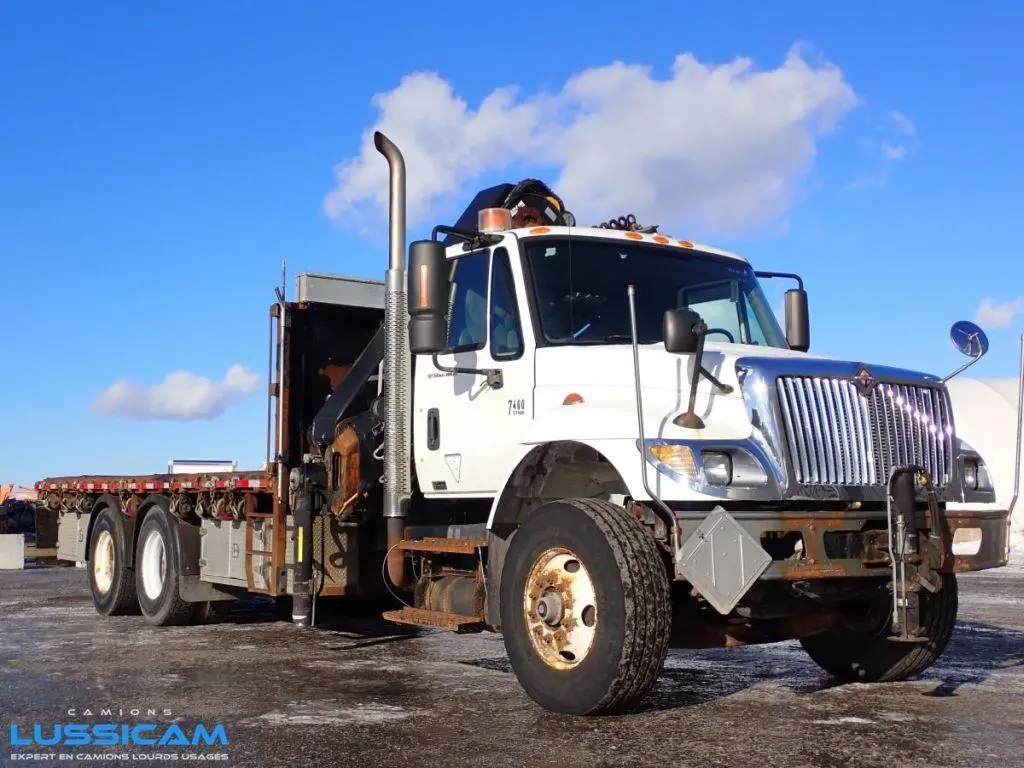 2007 International 7400