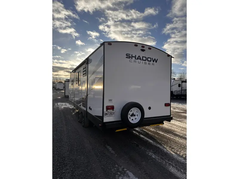 2022 Cruiser RV Shadow cruiser 239RBS