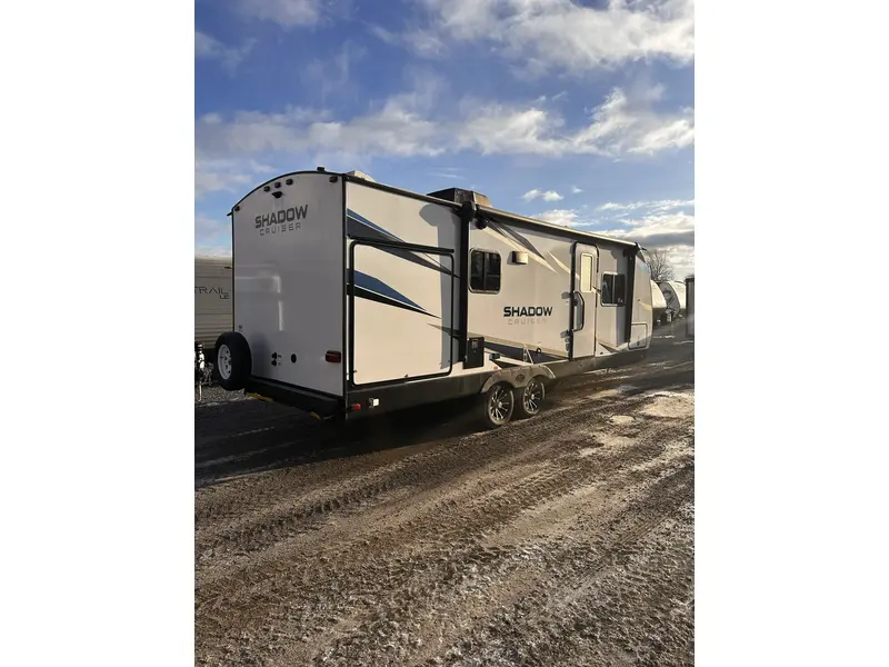 2022 Cruiser RV Shadow cruiser 239RBS