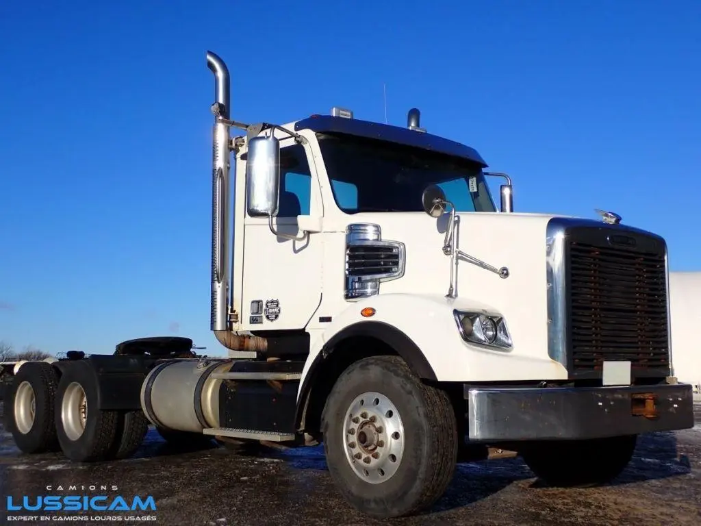 2016 Freightliner 122SD