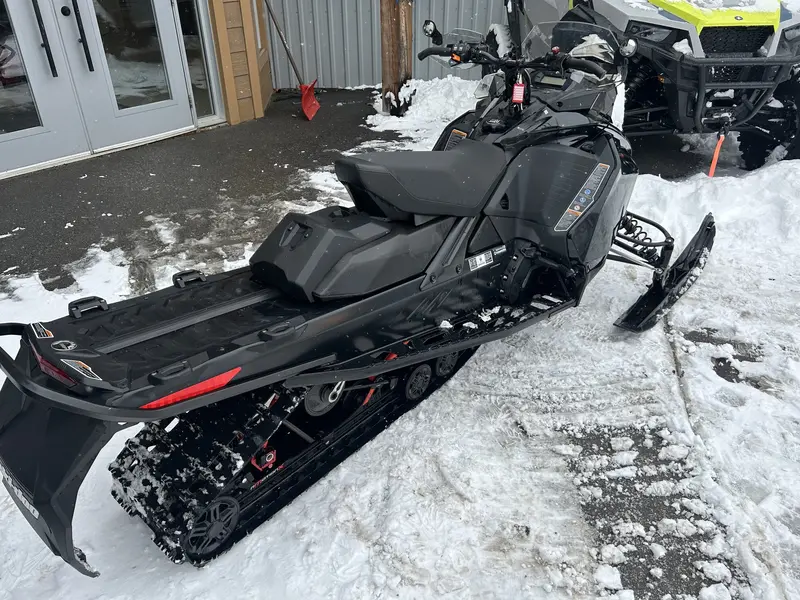 2022 Ski-Doo Renegad 137 600R