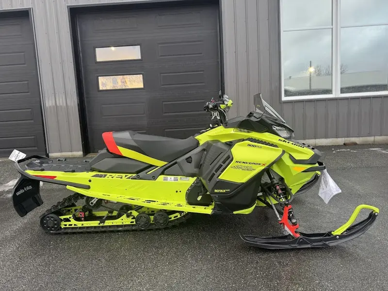 2020 Ski-Doo Renegade x 900 Turbo