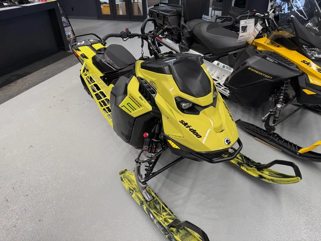 Ski-Doo FREERIDE 146 850 ETec 2025