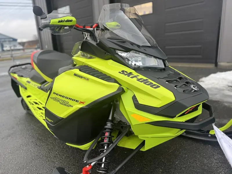 2020 Ski-Doo Renegade x 900 Turbo