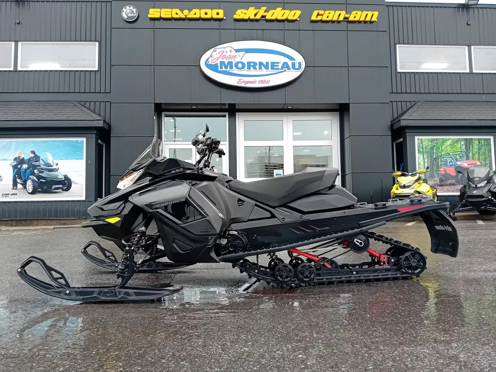 2022 Ski-Doo RENEGADE 900 ACE