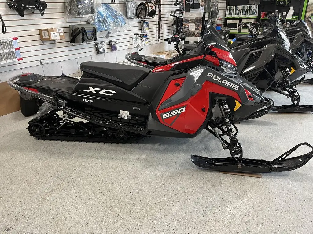 2024 Polaris 650 Indy XC 137 