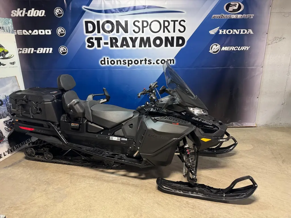 Ski-Doo EXPEDITION SE 900 TURBO R 2024