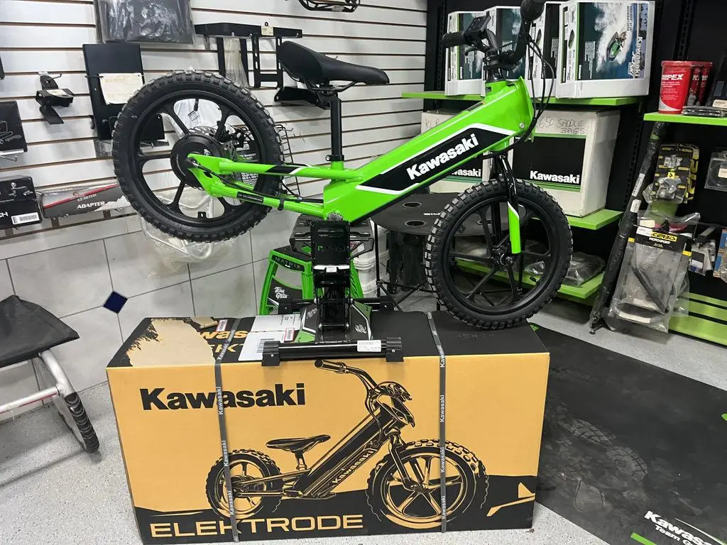 2024 Kawasaki Elektrode