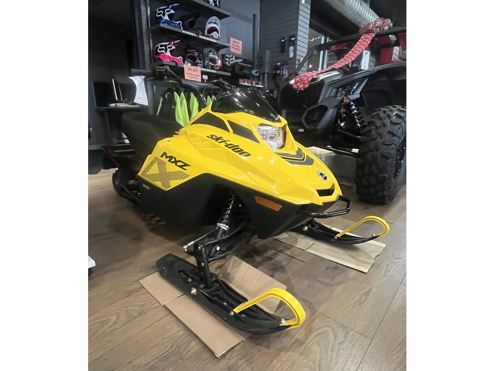 2024 Ski-doo Mxz 200 alt