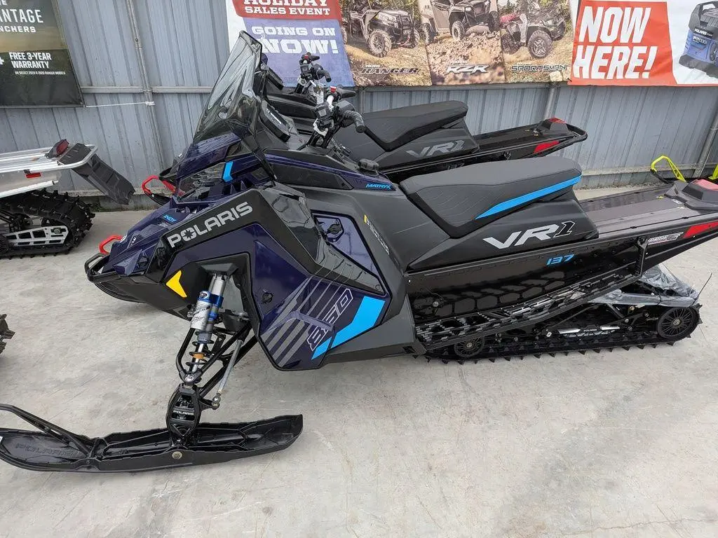 2025 Polaris 850 Indy VR1 137 Premium Midnight Blue Metallic