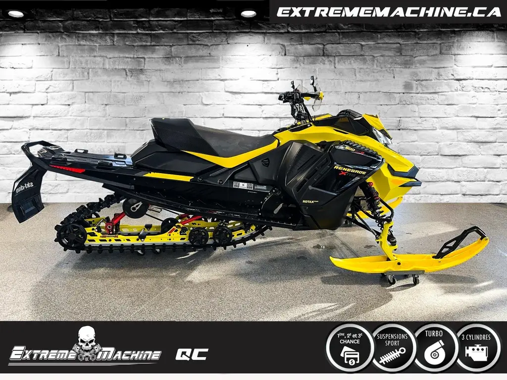 2022 SKIDOO RENEGADE X-RS 900ACE TURBO R PRÊT POUR LA SAISON!!!