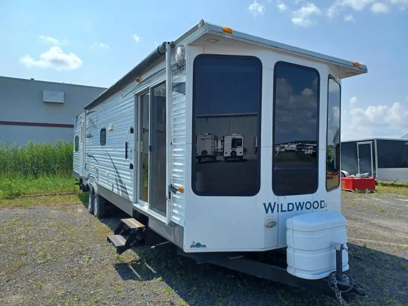 2008 Wildwood 352FLFB LODGE