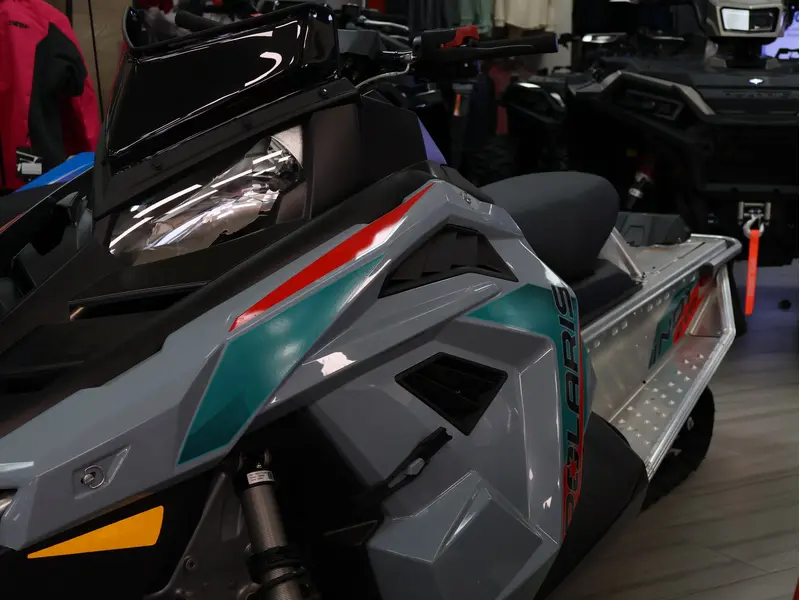 2024 Polaris 550 INDY EVO 121 S24CBU5TSL